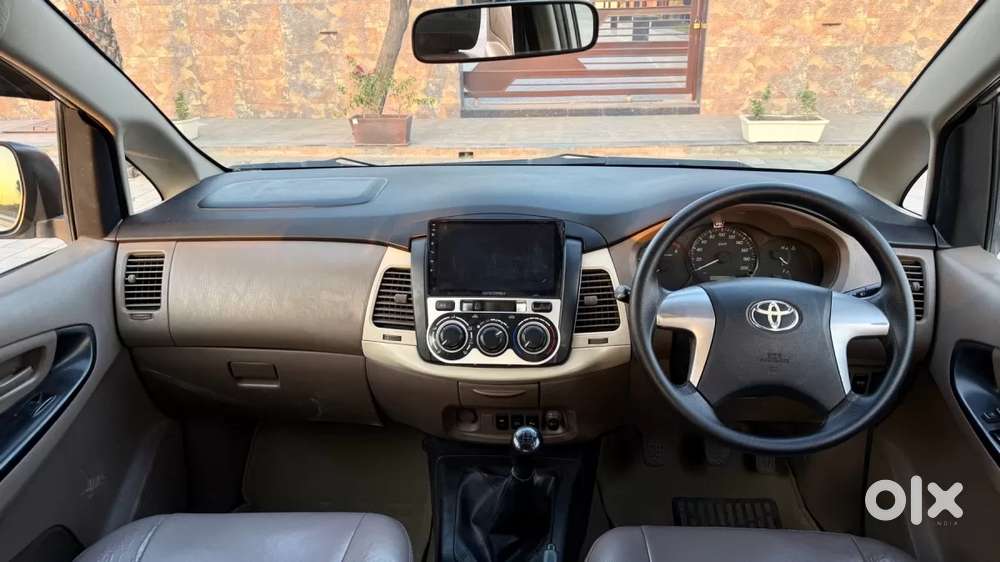 Toyota Innova 2.5 Gx 8 Str Bs-iii, 2015, Diesel