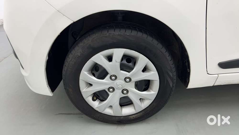 Hyundai Grand I10 1.2 Kappa Sportz, 2015, Petrol