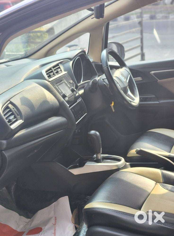 Honda Jazz V Automatic, 2017, Petrol