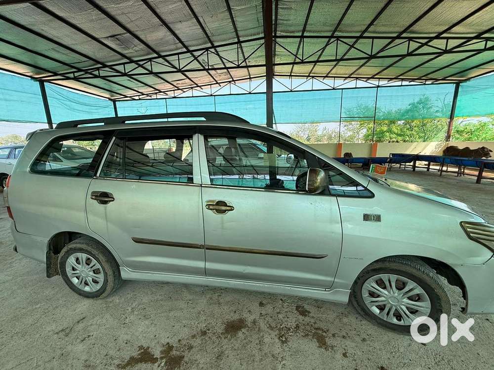 Toyota Innova 2013 Diesel Well Maintained