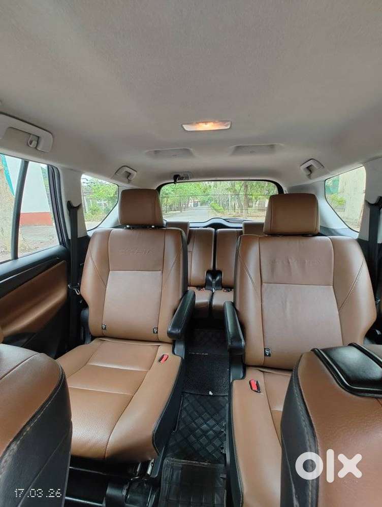 Toyota Innova Crysta 2.8z Automatic, 2022, Diesel