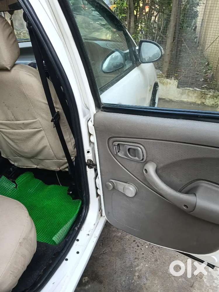 2013 Tata Indica V2