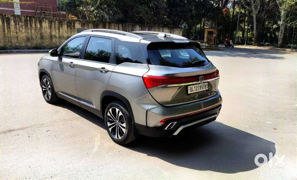 Mg Hector Plus Sharp Pro 1.5 Turbo Petrol Cvt 7 Str, 2023, Petrol