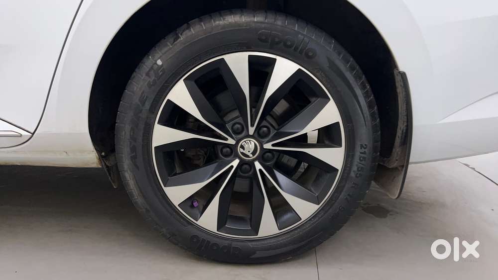 Skoda Superb L&k 1.8 Tsi At, 2020, Petrol