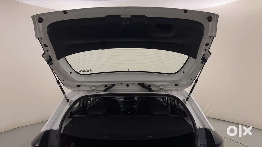 Tata Altroz 1.2 Xz Plus Petrol, 2023, Petrol