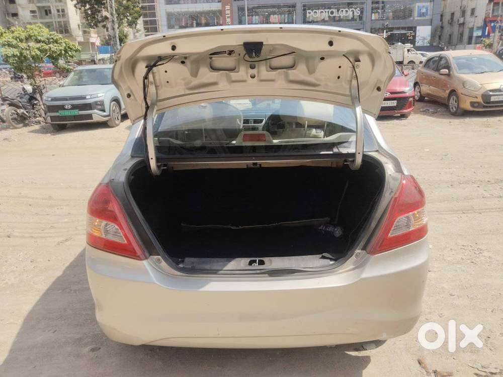 Maruti Suzuki Swift Dzire Vxi Optional, 2016, Petrol