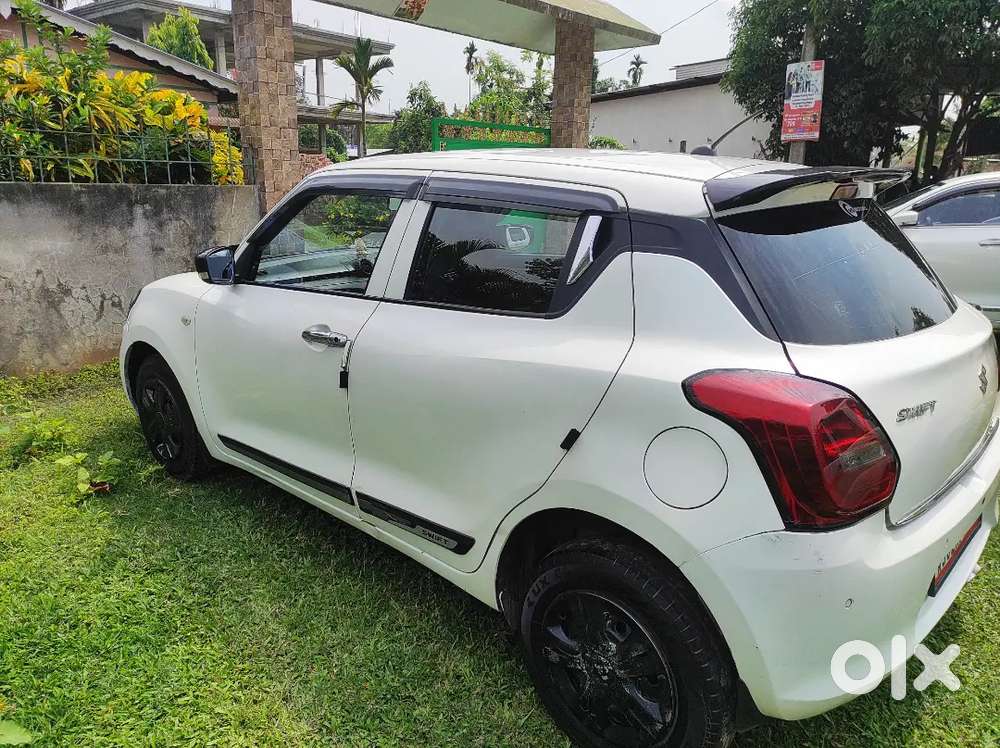 Maruti Suzuki Swift 2021 Petrol 60000 Km Driven
