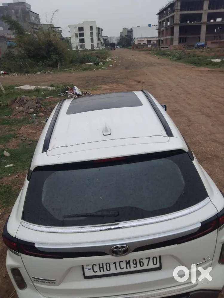 Toyota Urban Cruiser 2022 Top Manual.