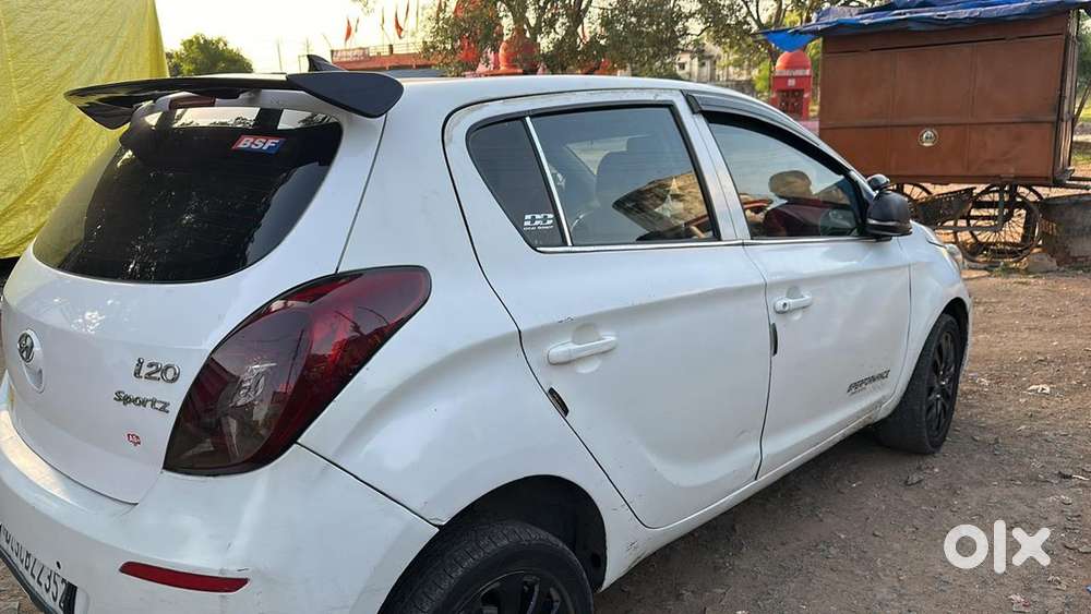 Hyundai I20 Petrol Manual 2012