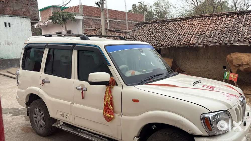 Mahindra Scorpio Classic 2011 Diesel 249000 Km Driven