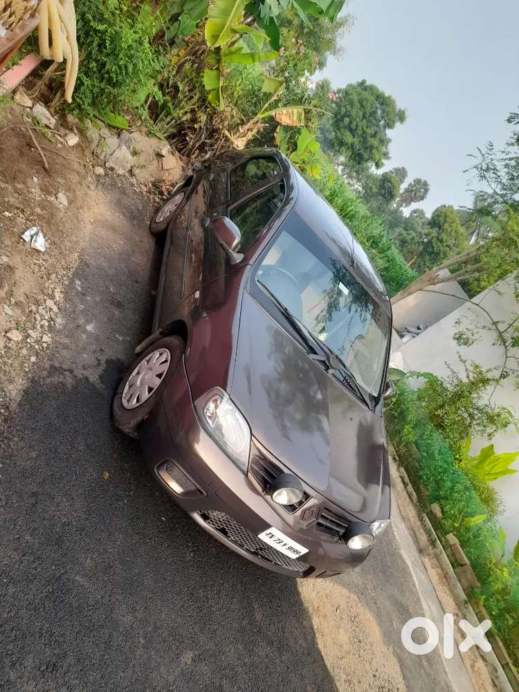 Mahindra Renault Logan 2011