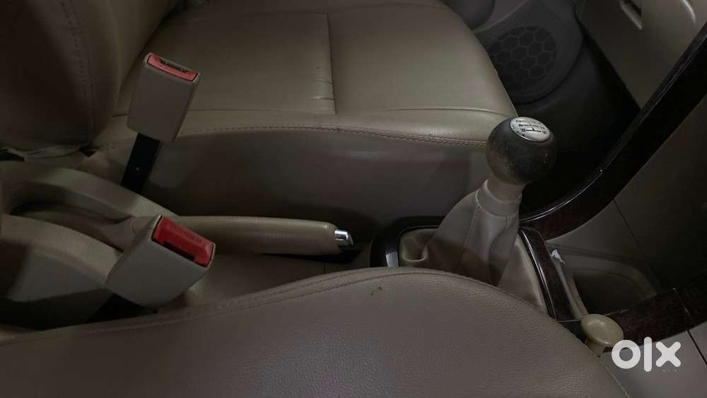 Maruti Suzuki Swift Dzire Vxi 1.2, 2015, Petrol