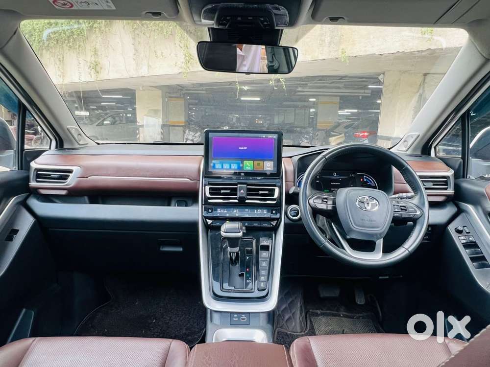 Toyota Innova Hycross 2.0 Zx Hybrid 7 Str, 2024, Petrol