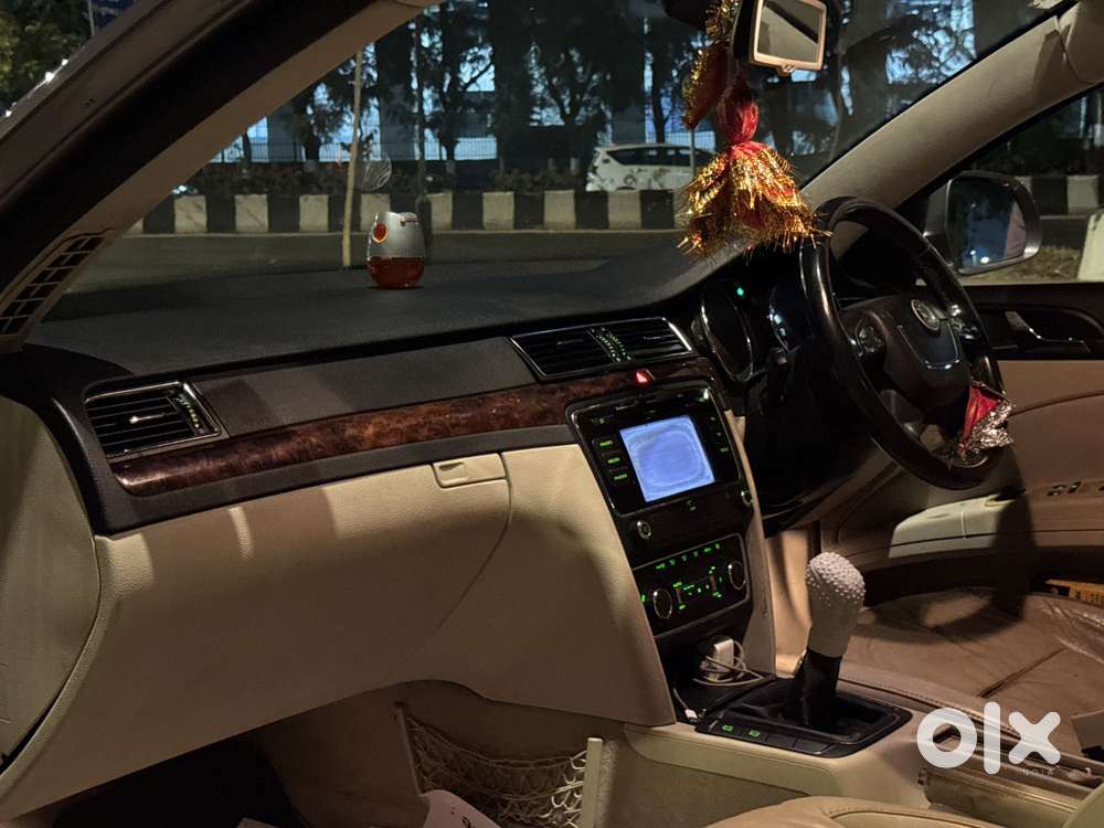 Skoda Superb 1.8 Elegance Tsi At, 2011, Petrol