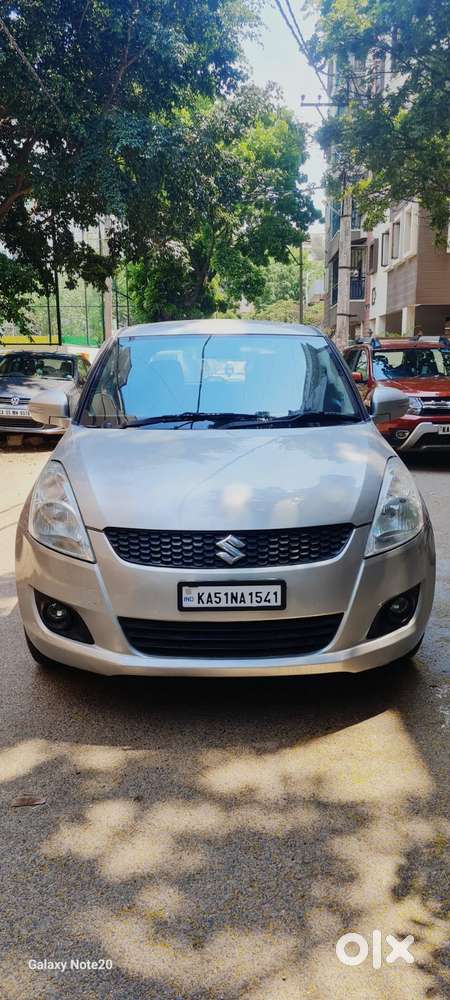Maruti Suzuki Swift Vxi 1.2 Abs Bs-iv, 2011, Petrol