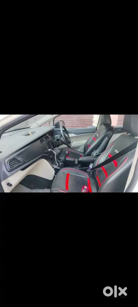 Mahindra Marazzo 1.5 M2 2020