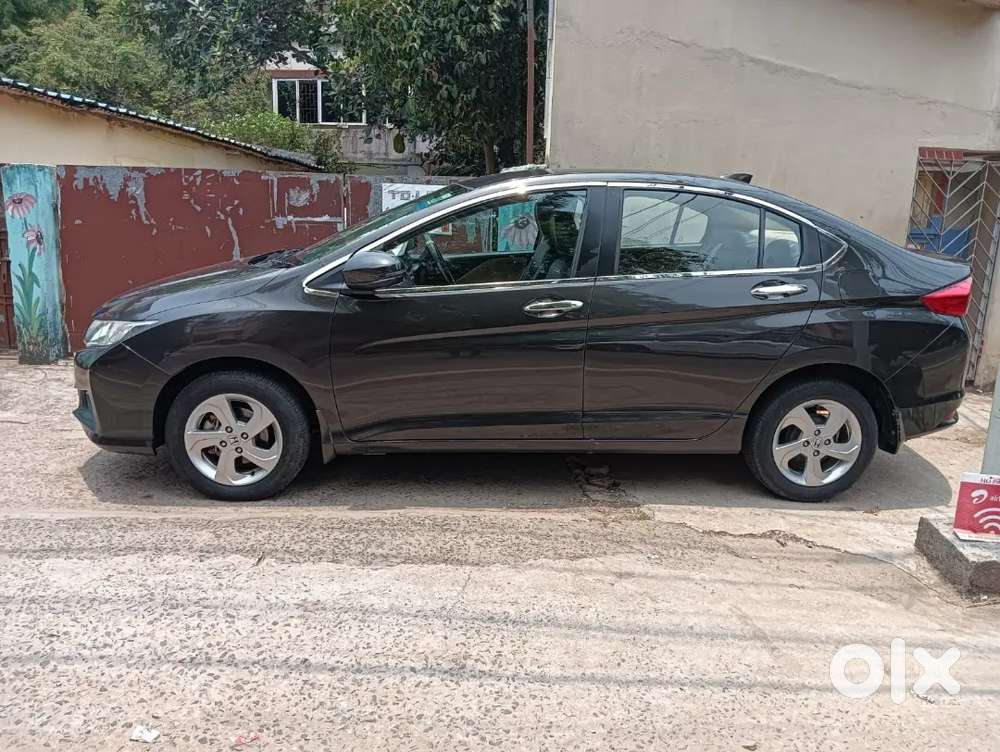 Honda City Petrol 2015 Variant
