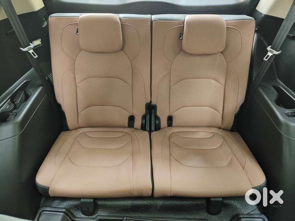 Mg Hector Plus Sharp Pro 1.5 Turbo Petrol Cvt 7 Str, 2023, Petrol
