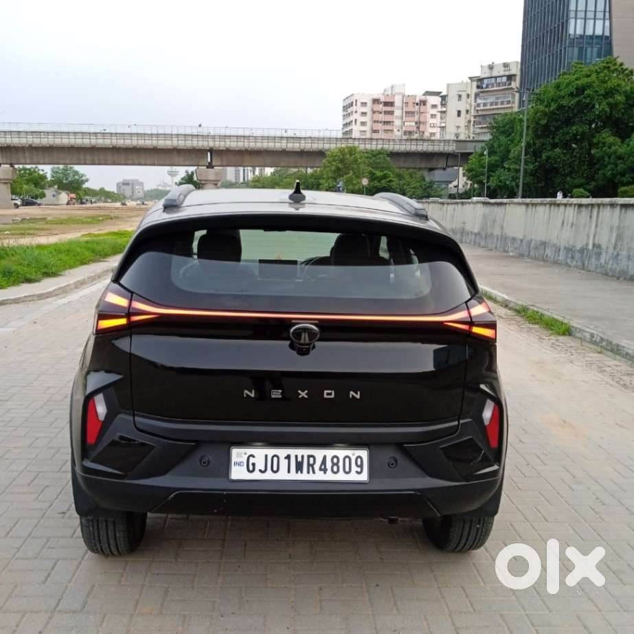 Tata Nexon Fearless Plus (ps) 1.2 Petrol Dca (adas) Red Dark Edition..