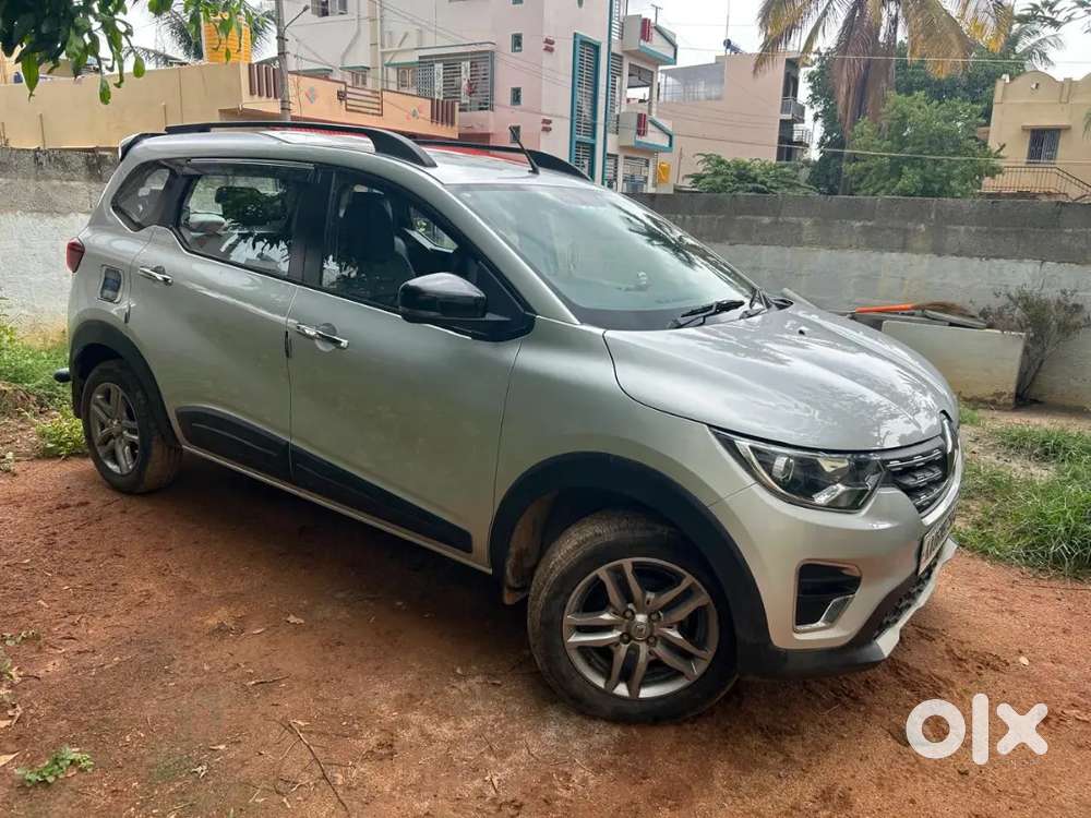 Renault Triber 2024 Variant Rxz Top End Vehicle