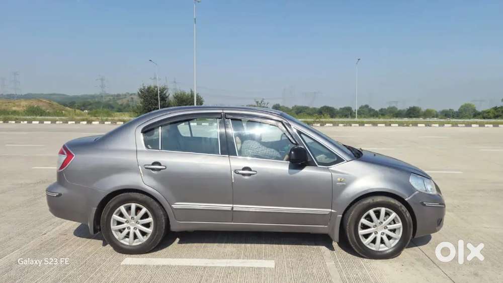 Maruti Suzuki Sx4 Zdi Air Baig Top Model Diesel Engine Very Tihght