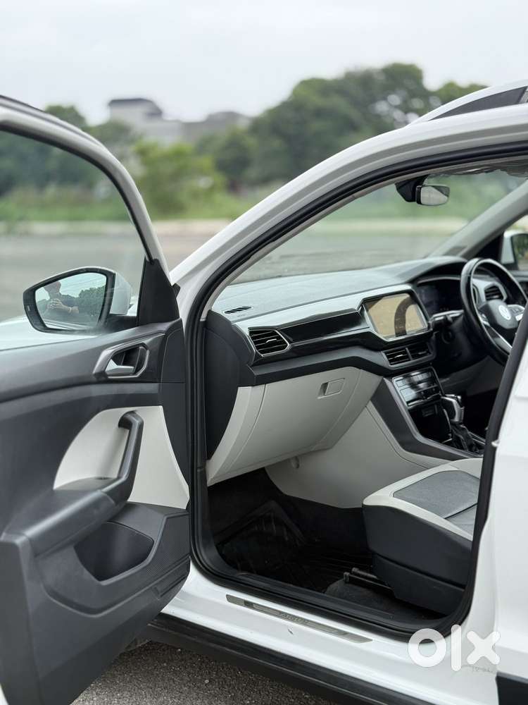 Volkswagen Taigun Topline 1.0 Tsi At (electric Seats), 2022, Petrol