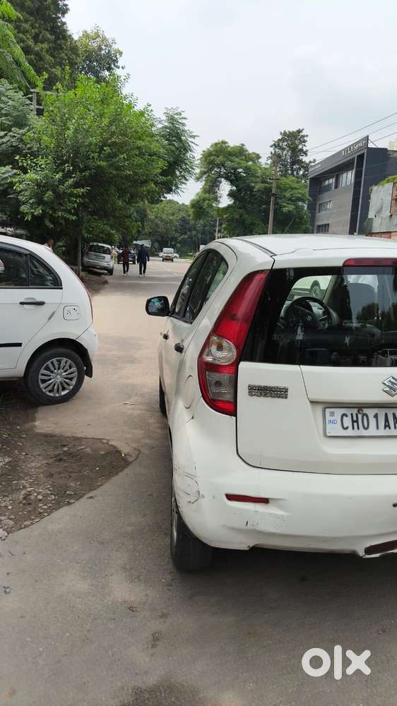 Maruti Suzuki Ritz Lxi, 2012, Petrol