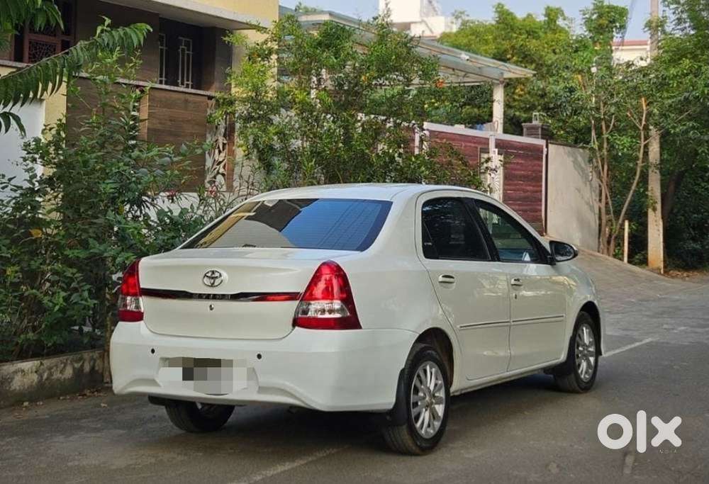Toyota Etios Vx Limited Edition, 2017, Petrol