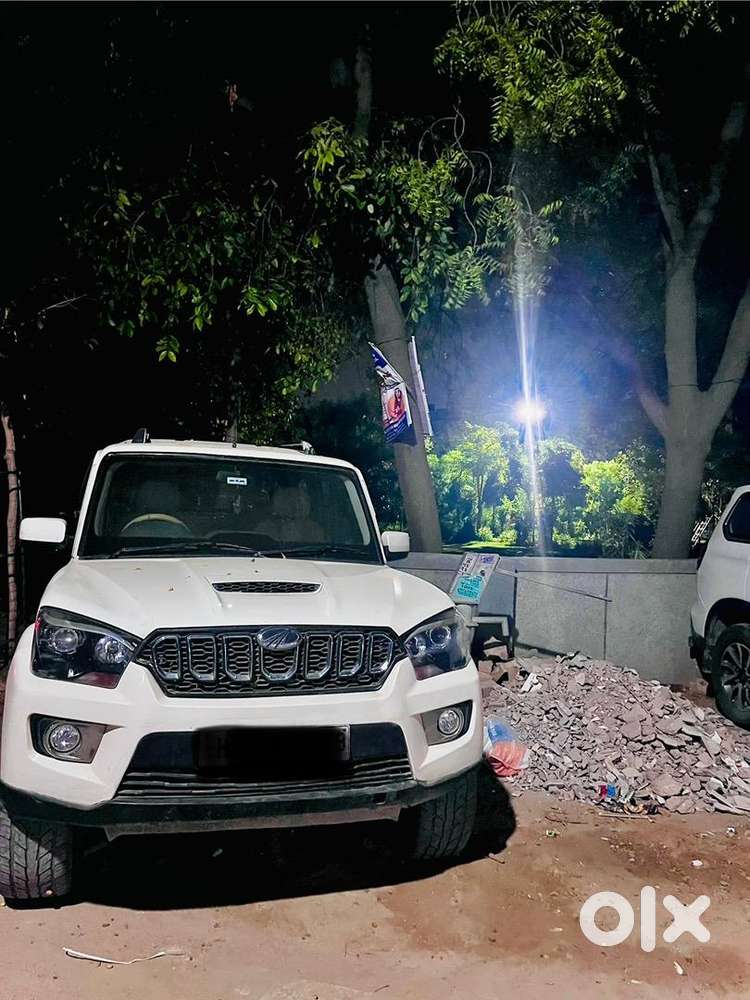 Mahindra Scorpio 2018 Diesel Well Maintained