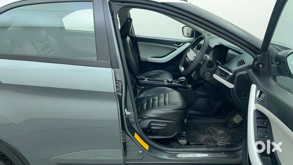 Tata Nexon Creative Plus S 1.2 Revotron Petrol 6 Amt Dt, 2023, Petro..