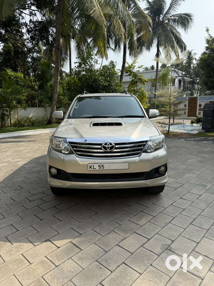 Toyota Fortuner 3.0 4x2 Automatic, 2012, Diesel