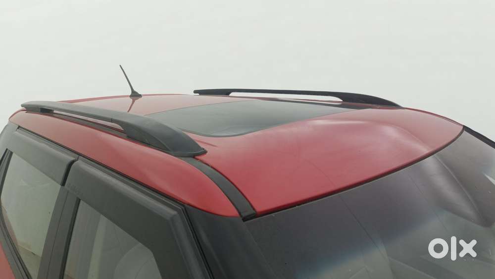 Mahindra Xuv300 1.2 W8 (o) Amt Petrol, 2022, Petrol