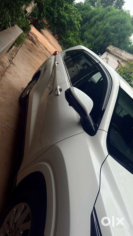 Toyota Innova Hycross 2024