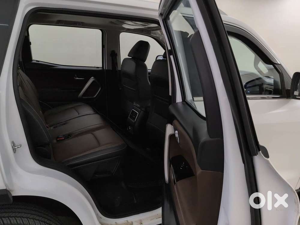 Mahindra Scorpio N Z8 L Petrol At 7 Str, 2023, Petrol