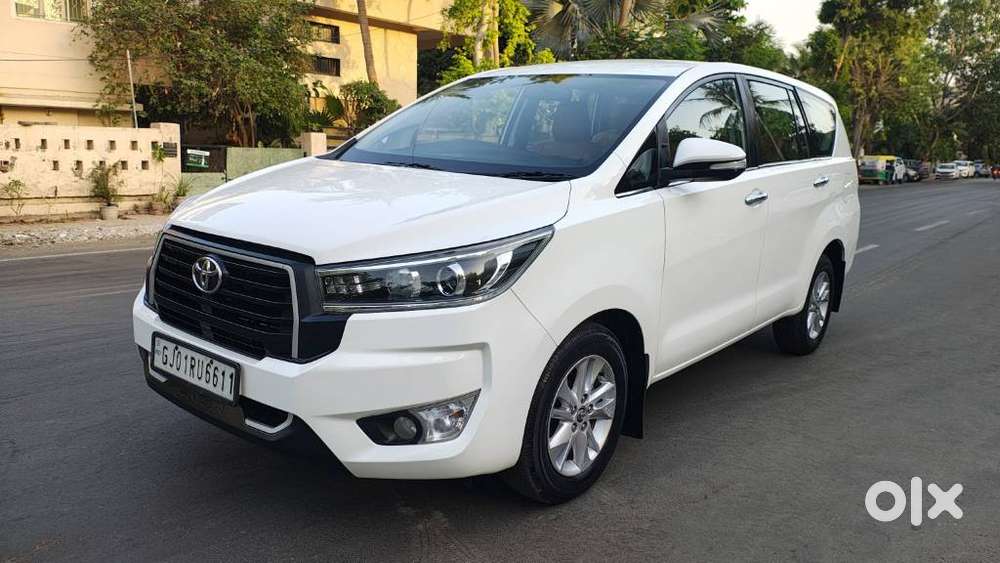 Toyota Innova Crysta 2.4 V, 2016, Diesel