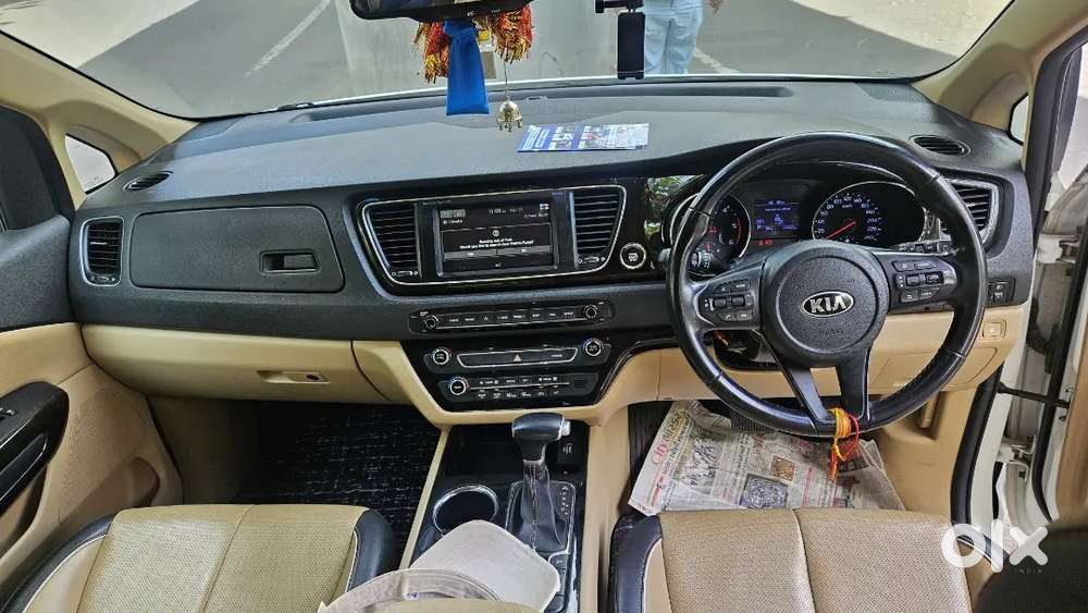 Kia Carnival Limousine