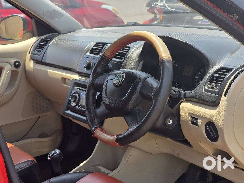 Skoda Fabia 2010-2015 1.2 Petrol Active, 2011, Petrol