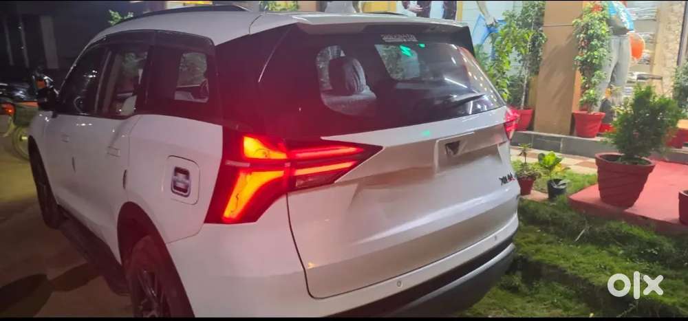 Mahindra Xuv700 Ax5 2022