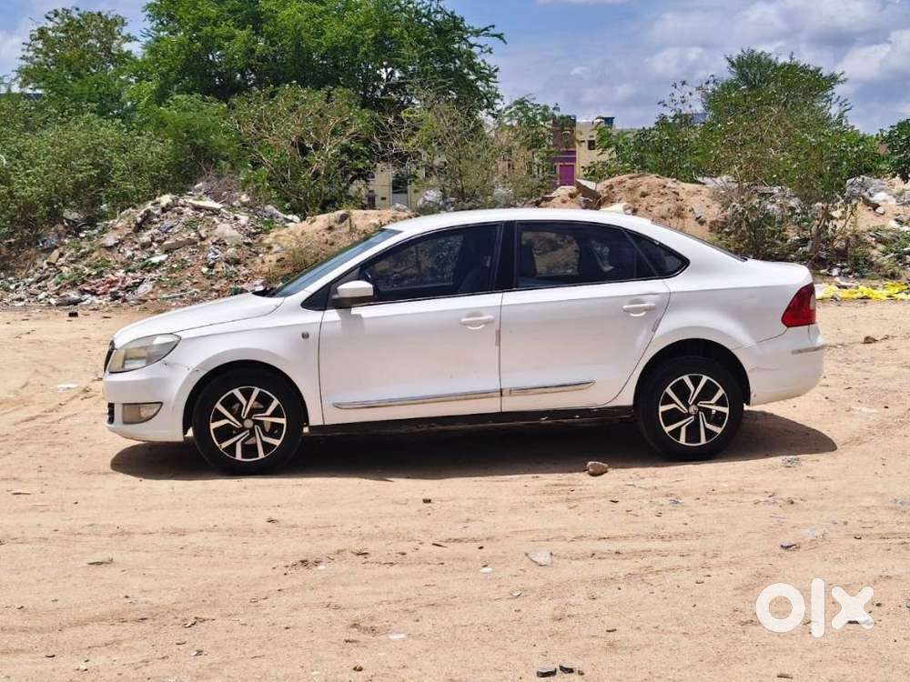Skoda Rapid 1.5 Tdi Ambition Plus, 2014, Diesel