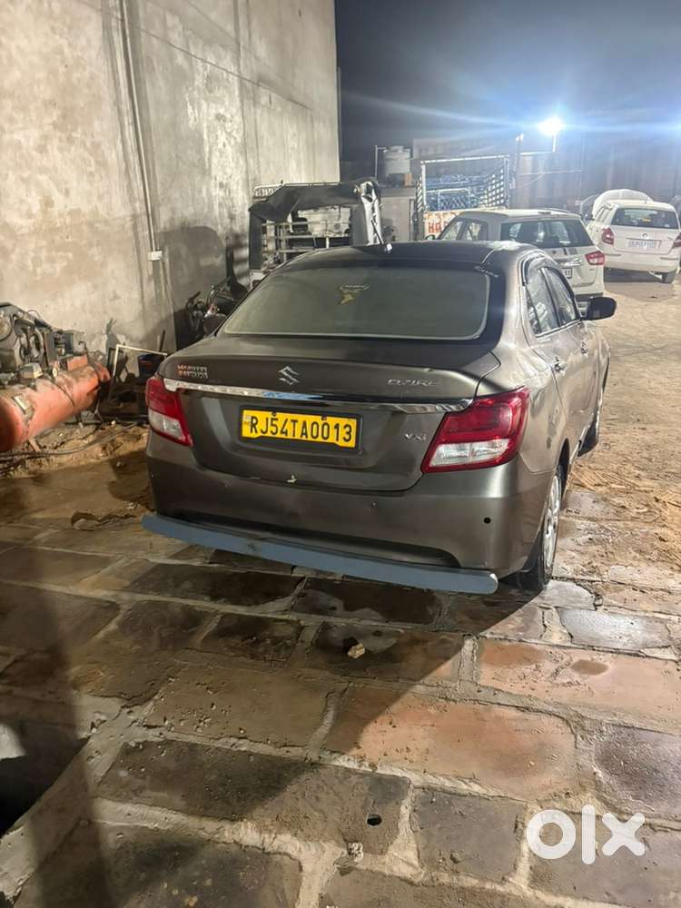 Maruti Suzuki Dzire 2017 Petrol 250000 Km Driven