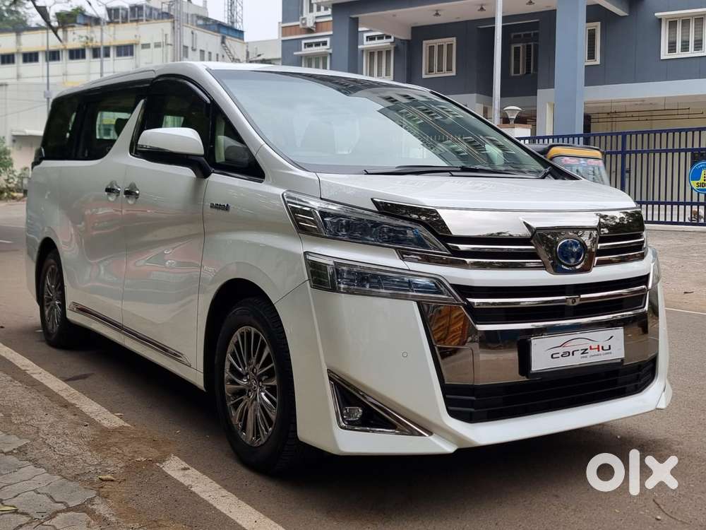Toyota Vellfire Vip – Executive Lounge, 2022, Petrol