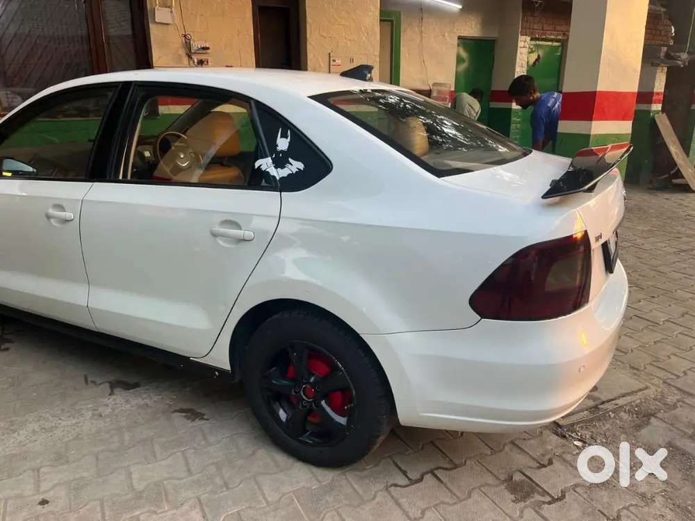 Skoda Rapid Elegance 2012