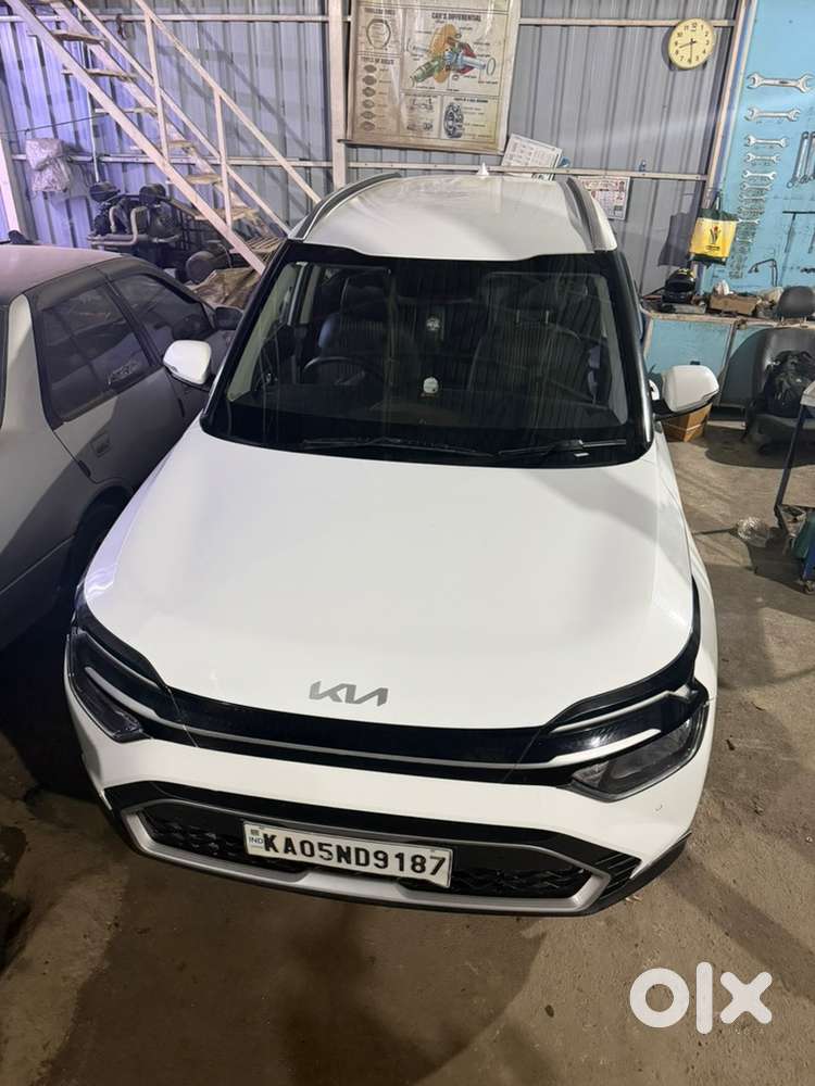 Kia Carens 2022 Km Driven