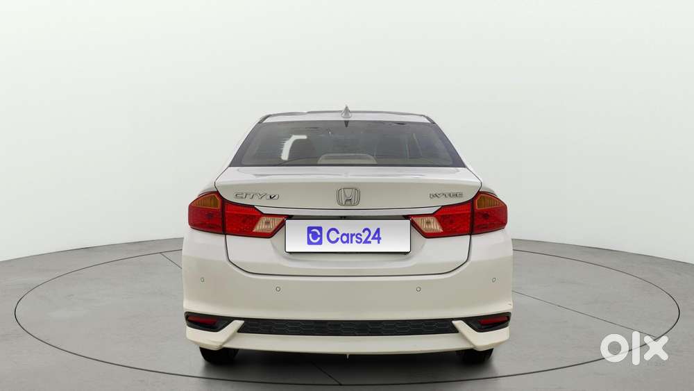 Honda City 1.5 V 4th Gen I-vtec Mt, 2021, Petrol