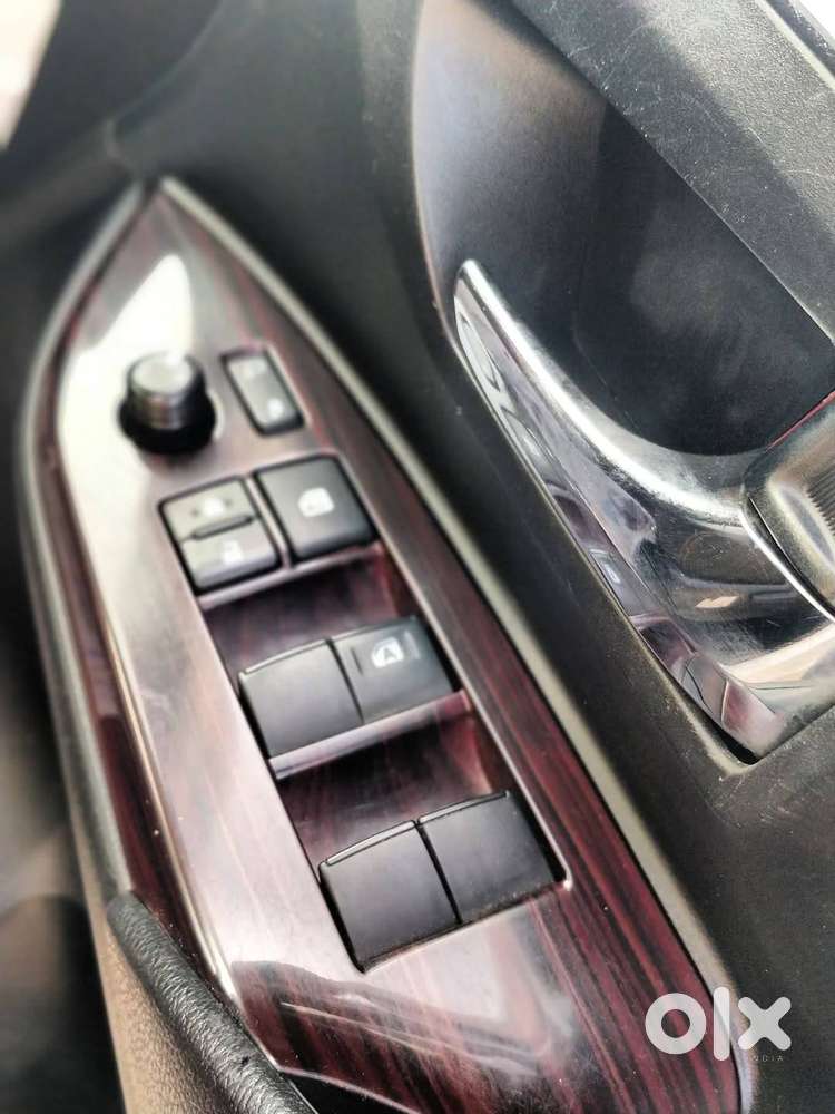 Toyota Innova 2024 Nov