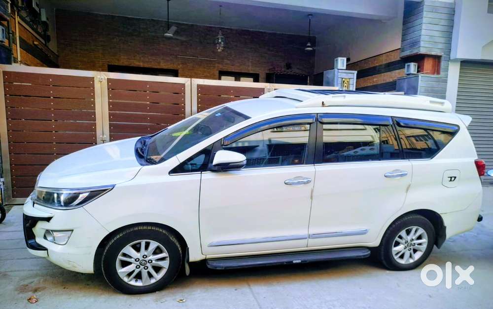 Toyota Innova Crysta 2.4 V 8 Str, 2019, Diesel