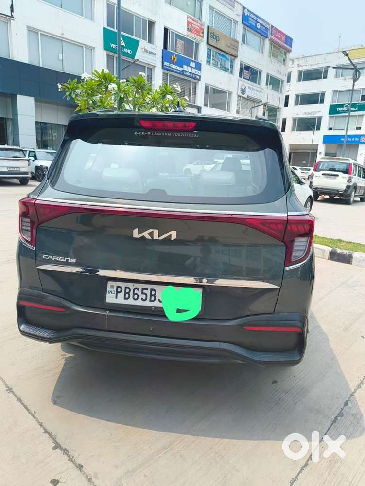 Kia Carens Petrol Manual 2024