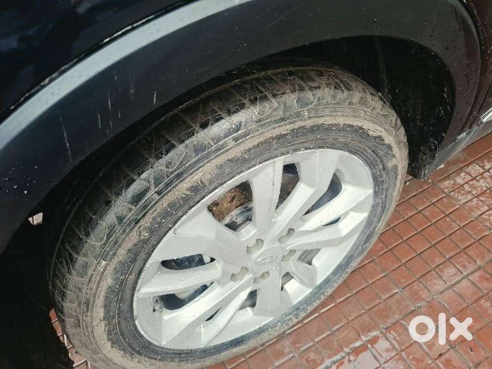 Mahindra Xuv300 W8, 2021, Petrol