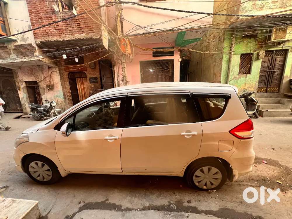 Maruti Suzuki Ertiga 2017 Cng & Hybrids 80000 Km Driven