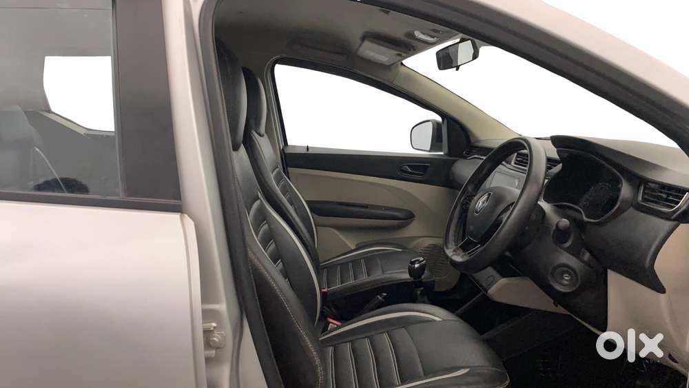 Renault Triber Rxt, 2024, Petrol